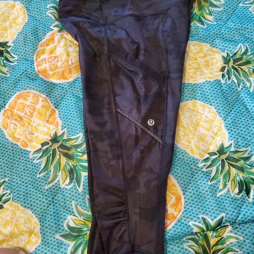 Lululemon workout leggings
